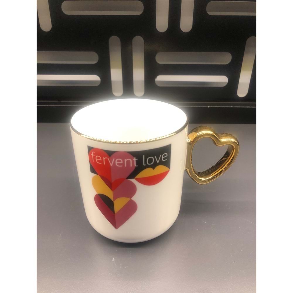 Özel Tasarım Porselen Kalp Kupa Yaldızlı -4-380 ml